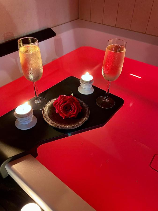 Host Inn Le Lumiere Spa & Cinema Lyon Dış mekan fotoğraf