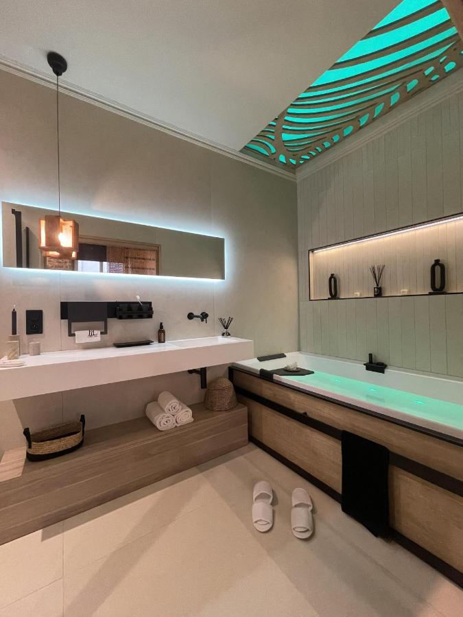 Host Inn Le Lumiere Spa & Cinema Lyon Dış mekan fotoğraf